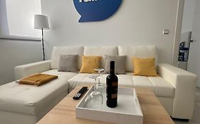 Apartamento Moderno Soho - Nuevo! En el centro y cerca de la playa!Parking gratuito!